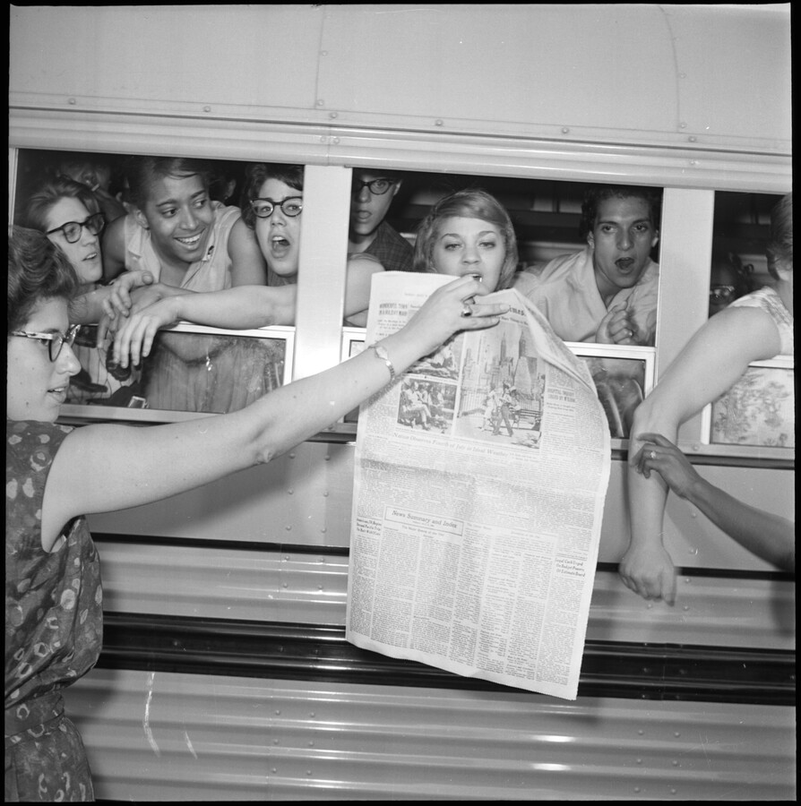 Gwynn Oak Amusement Park protestors on bus